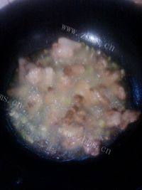 香喷喷的大头菜炖干豆腐做法图解4)