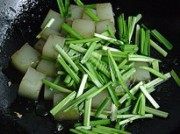炒凉粉做法图解3)