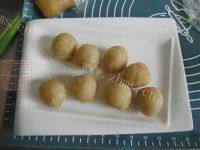 自制广式莲蓉月饼做法图解6)