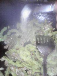 香飘十里的苦瓜肉片做法图解11)