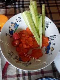 美味肉松蛋卷(春暖花开)做法图解6)