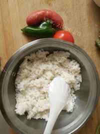 色味俱佳的蛋炒饭做法图解1)