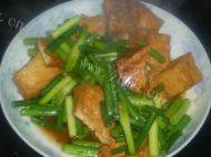 美味蒜苔炒豆腐做法图解6)
