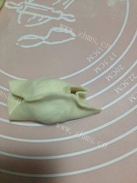 诱人的酸菜饺子做法图解11)