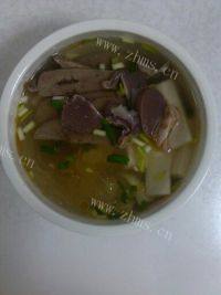 酸辣鸭血粉丝汤做法图解11)