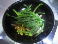 家常菜芸豆烧土豆做法图解9)