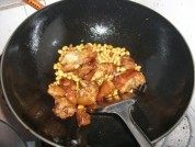 红烧黄豆猪蹄做法图解4)