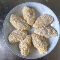 美味的蒜香鸡翅做法图解3)