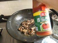 家常菜茄汁排骨做法图解11)