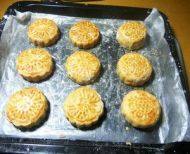 漂亮的广式月饼做法图解9)