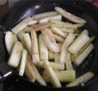 鲜香美味肉末茄子做法图解6)