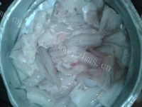 好喝的葱香豆腐鱼汤做法图解2)