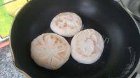 脍炙人口的发面饼做法图解5)