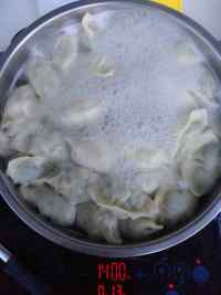 自制三鲜馅饺子