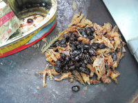 美味的豆豉鲮鱼炒饭做法图解3)
