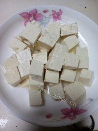 白菜炖豆腐做法图解2)