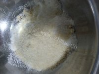 美味杏仁球做法图解4)