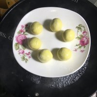 美味的芒果椰蓉巧克力汤圆做法图解10)