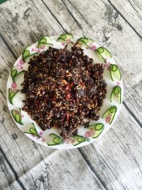 色泽鲜亮的麻辣兔肉做法图解22)