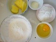 酸奶小蛋糕做法图解1)