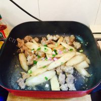 家常菜山药排骨做法图解14)