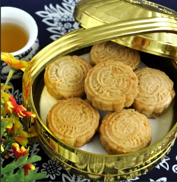 回味无穷的广式红豆沙月饼