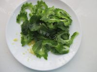 美味的柠香苦瓜做法图解7)