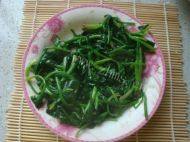 清爽的清炒菠菜做法图解5)