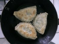 DIY韭菜盒子做法图解11)