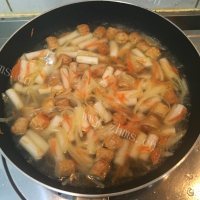 香喷喷的韩式炒年糕做法图解9)