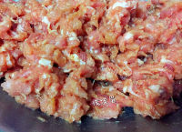 美味的猪肉白菜水饺做法图解3)