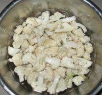 饱满的干煸菜花做法图解1)
