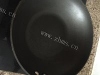 美味的蒜香鸡翅做法图解2)