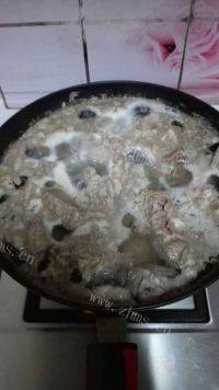 美味的卤牛肉做法图解2)