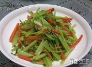 芹菜炒胡萝卜自制