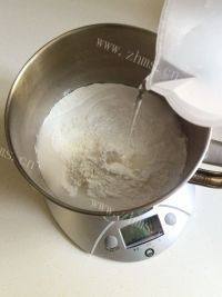 美味的红豆圆子汤做法图解2)