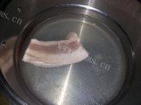 美美厨房之蒜泥白肉做法图解3)
