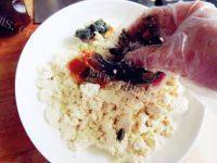 美美厨房之皮蛋拌豆腐做法图解5)