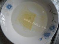 诱人的紫薯慕斯蛋糕做法图解5)