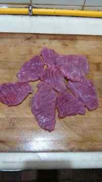 美味的粉蒸藕夹肉做法图解1)