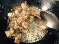 美味的新疆抓饭做法图解9)