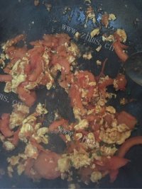 家常菜番茄炒鸡蛋做法图解7)