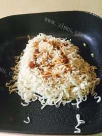 家常肉片炒面做法图解12)