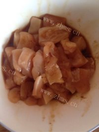 自制炸鸡米花做法图解2)