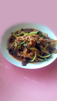 家常菜腐竹炒肉