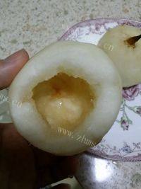 美味的银耳冰糖梨做法图解4)