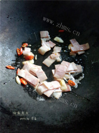 改良美食培根意面做法图解6)
