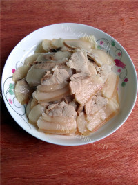 色香味浓的青椒回锅肉做法图解3)