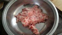 口感不错的荠菜猪肉饺子做法图解2)