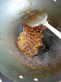 下饭的茄汁大虾做法图解7)